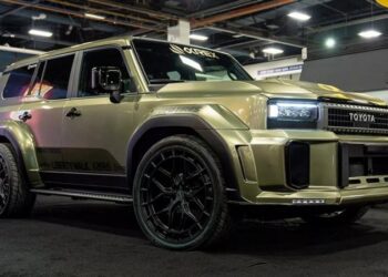 Як виглядає перший у світі Land Cruiser Prado зі стилем від Liberty Walk
