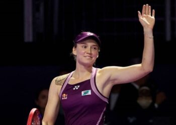 Рибакіна на Підсумковому турнірі WTA 2025 повалила грою Соболенко