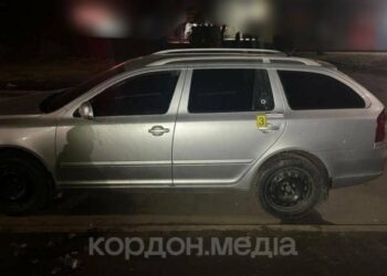 У Сумах ворожий БпЛА влучив у дорогу в Ковпаківському районі