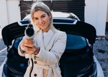 Чи задоволені електромобілями їхні власники насправді