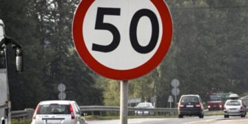 З 1 листопада в Україні діють зимові обмеження швидкості: що відомо, та які штрафи