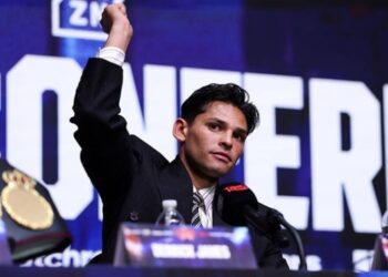 Де Ла Хойя каже за те, що Гарсія не вийде битися з Полом: Справа нарізна