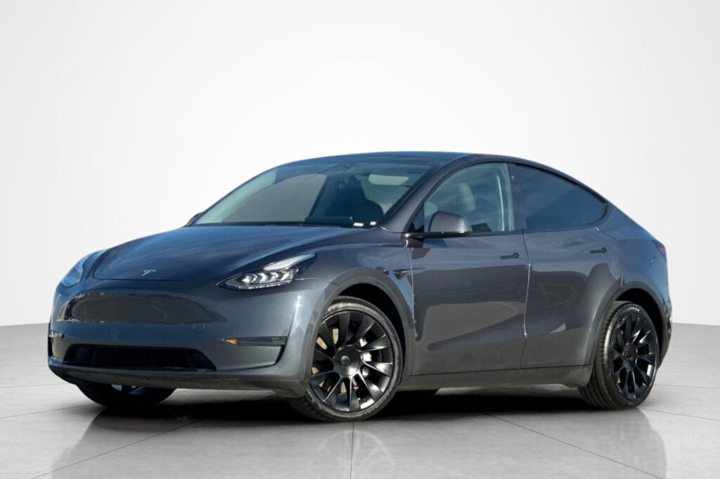Tesla Model Y 2WD Long Range