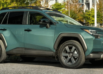 Довгоочікуваний недорогий кросовер Toyota RAV4 2026 року показали на нових фото
