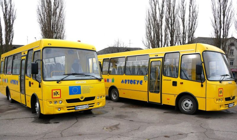 Два нових шкільних автобуси отримали заклади освіти Роменської громади