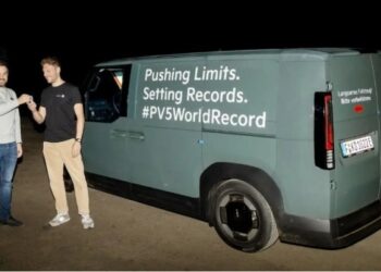 Майже 700 км без підзарядки: електричний Kia PV5 встановив світовий рекорд