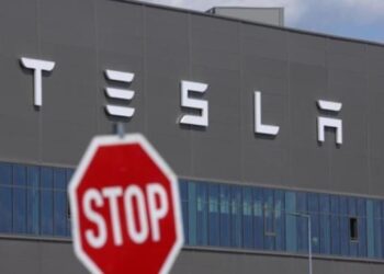Продажі Tesla в Китаї впали до найнижчого рівня за три роки