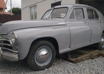 Найстарішому авто, що продали в Україні у жовтні — 74 роки: що за модель