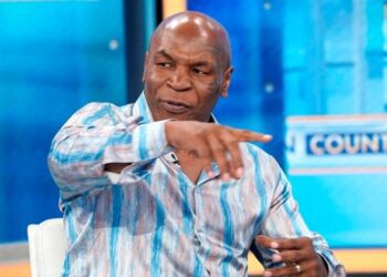 Майк Тайсон проєктує успіхи Усика на свої часи і зауважує відмінності