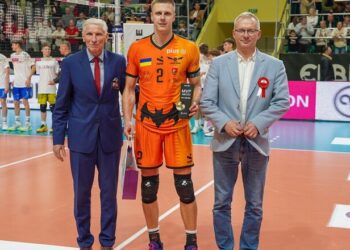 ФОТО. Лідер збірної України був визнаний MVP переможного матчу Кажанів