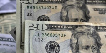 Курс долара і євро в Україні 2 листопада: з’явився прогноз, що буде з валютою сьогодні