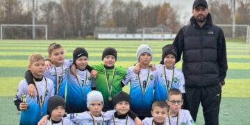 Молодші футболісти Шосткинської КДЮСШ «Барса» стали срібними призерами турніру “Золота осінь “