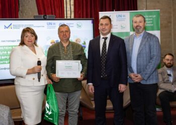 РОБОЧІ МІСЦЯ, ВІДБУДОВА ТА ЄВРОІНТЕГРАЦІЯ