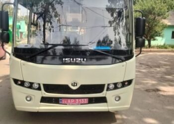 Триває підвіз пасажирів на станцію Терещенська