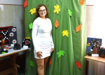 У Конотопі  відкрилась персональна виставка Марії Тріфан «Апсайклінг. Мистецтво переробки»