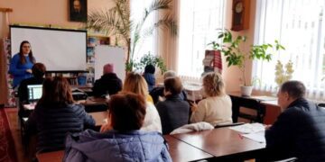 У Конотопі тривають безкоштовні заняття «Англійська мова у бібліотеці»