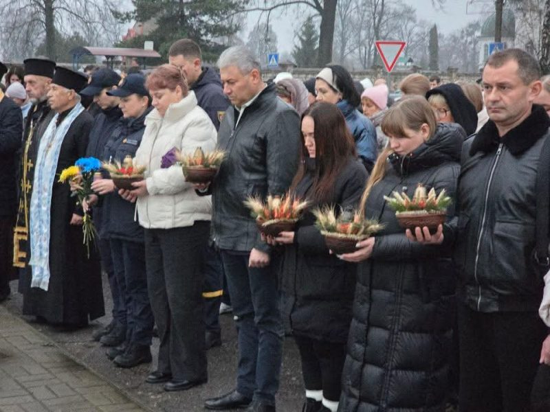 У Роменській громаді вшанували пам’ять жертв Голодомору