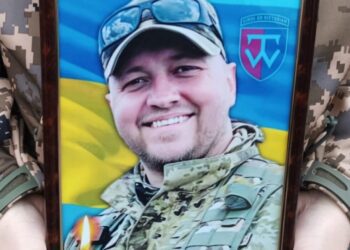 У Сумах попрощалися із захисником Євгеном Середою