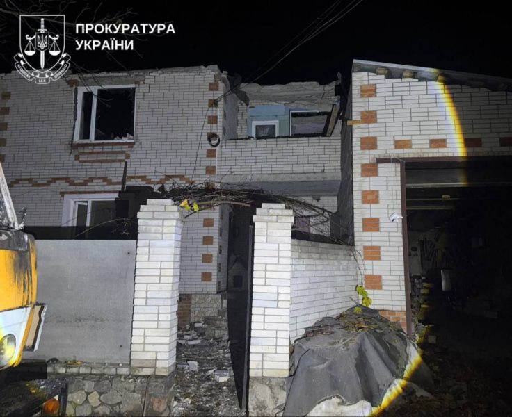 Унаслідок атаки ворожих БпЛА у власному будинку на Охтирщині загинув чоловік