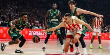 ВІДЕО. Црвена Звезда розтрощила в домашньому матчі Панатінаїкос