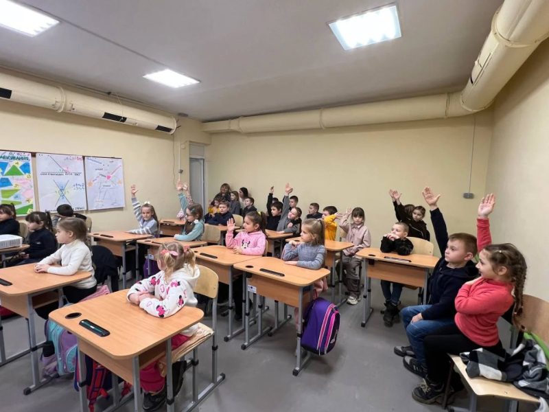 Волонтери Червоного Хреста проводять для школярів Шосткинщини уроки з мінної безпеки