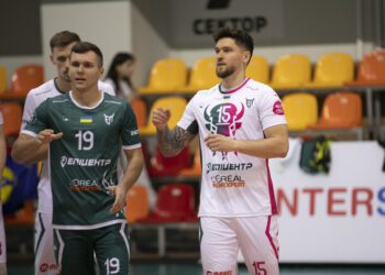 Єдиний представник України у волейбольних єврокубках стартував з перемоги