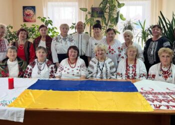 З нагоди Дня Гідності та Свободи в комунальній установі «Охтирський міський центр надання соціальних послуг» відбувся тематичний захід