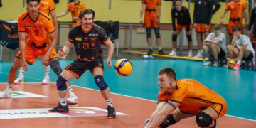 З сухим рахунком. Львівські Кажани поступилися лідерам ПлюсЛіги