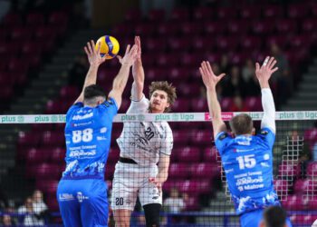 Знову тай-брейк. Команда капітана збірної України вирвала чергову перемогу