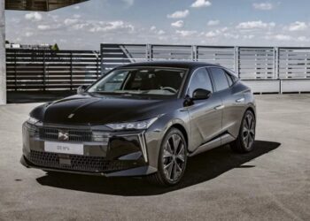 Новий DS N°4 вже в Україні (ФОТО)