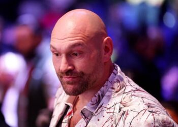 Ф’юрі висловив співчуття у зв’язку зі смертю тренерів Джошуа