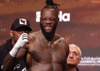 Підганяй коней: Вайлдер квапить Усика з рішенням