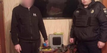 У Сумах по дітям стріляли з вікна багатоповерхівки: затримано 60-річного чоловіка