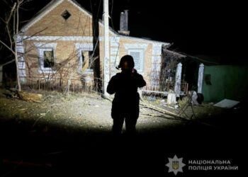 Двоє людей отримали поранення: поліцейські Сумщини фіксують наслідки ворожих влучань на території області