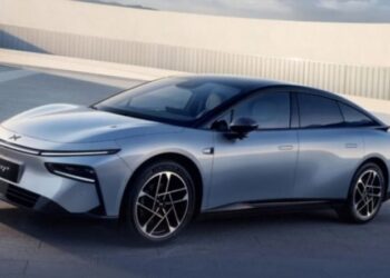 Понад 1200 км без зарядки: Xpeng готує до виходу у 2026 році далекобійний електроседан