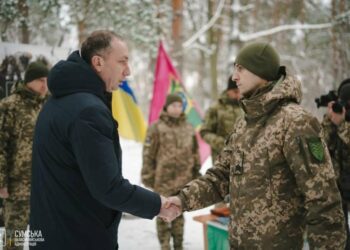 Голова ОВА Олег Григоров передав 5 авто 5-му прикордонному загону ДПСУ