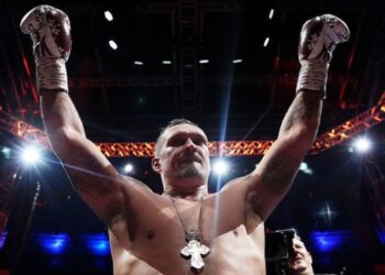 Усик отримав звання найкращого боксера 2025 року за версією WBC