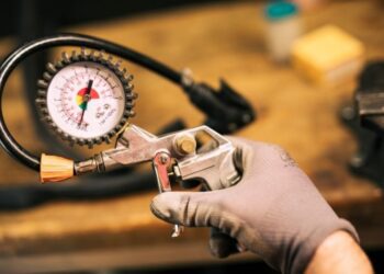 Перекачані чи недокачані шини: що небезпечніше