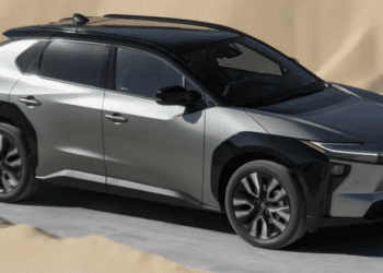 Новий кросовер Toyota розміром з RAV4 показали офіційно