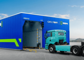 Новий винахід дозволяє електричним вантажівкам долати 1250 км без підзарядки (ФОТО)