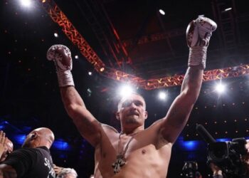 IBF висловила позицію щодо добровільного захисту Усиком титулу WBC