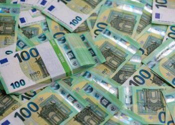 ЗМІ назвали країни, що візьмуть головний тягар екстреного кредиту Україні