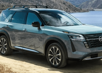 Недорогий кросовер Nissan для великої родини став сучаснішим (ФОТО)