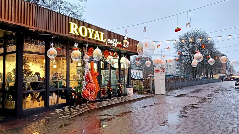 Фоторепортаж: новорічний настрій на вулицях Шостки