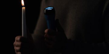 Графіки відключень на четвер: як довго українці будуть без світла 11 грудня