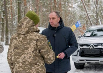 Сумська обласна військова адміністрація передала прикордонникам 5 нових автомобілів + Відео