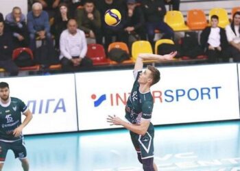 Суперліга з волейболу. Розгромна перемога молодіжки та камбек МХП-Ладижин