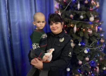 У День Святого Миколая до вихованців спеціалізованого закладу в Шостці завітали поліцейські