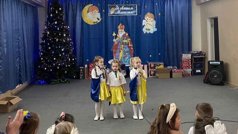 У День Святого Миколая до вихованців спеціалізованого закладу в Шостці завітали поліцейські