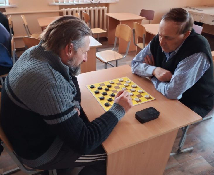 У Конотопі центр фізичного здоров’я населення «Спорт для всіх» організував турнір з шашок серед всіх бажаючих